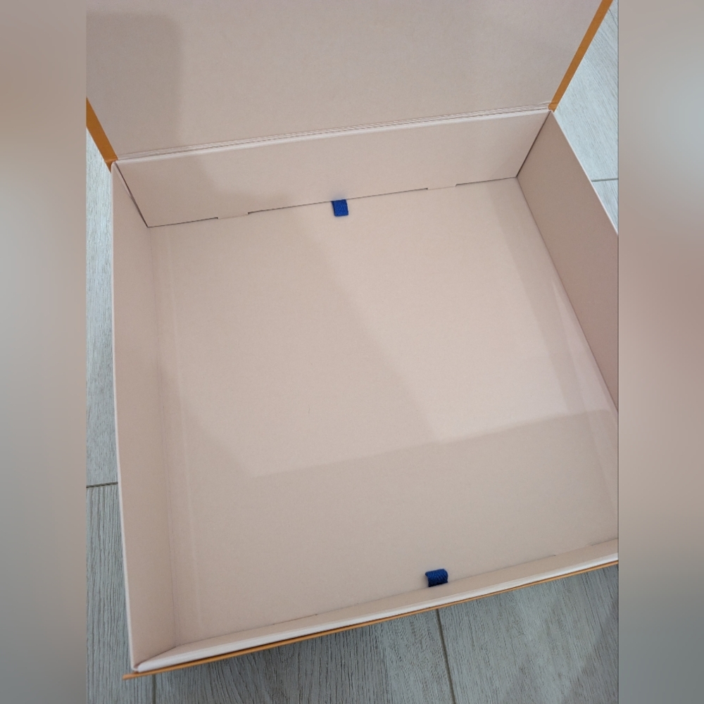 Authentic Louis Vuitton Large Orange Gift Box - Picture 8 of 11
